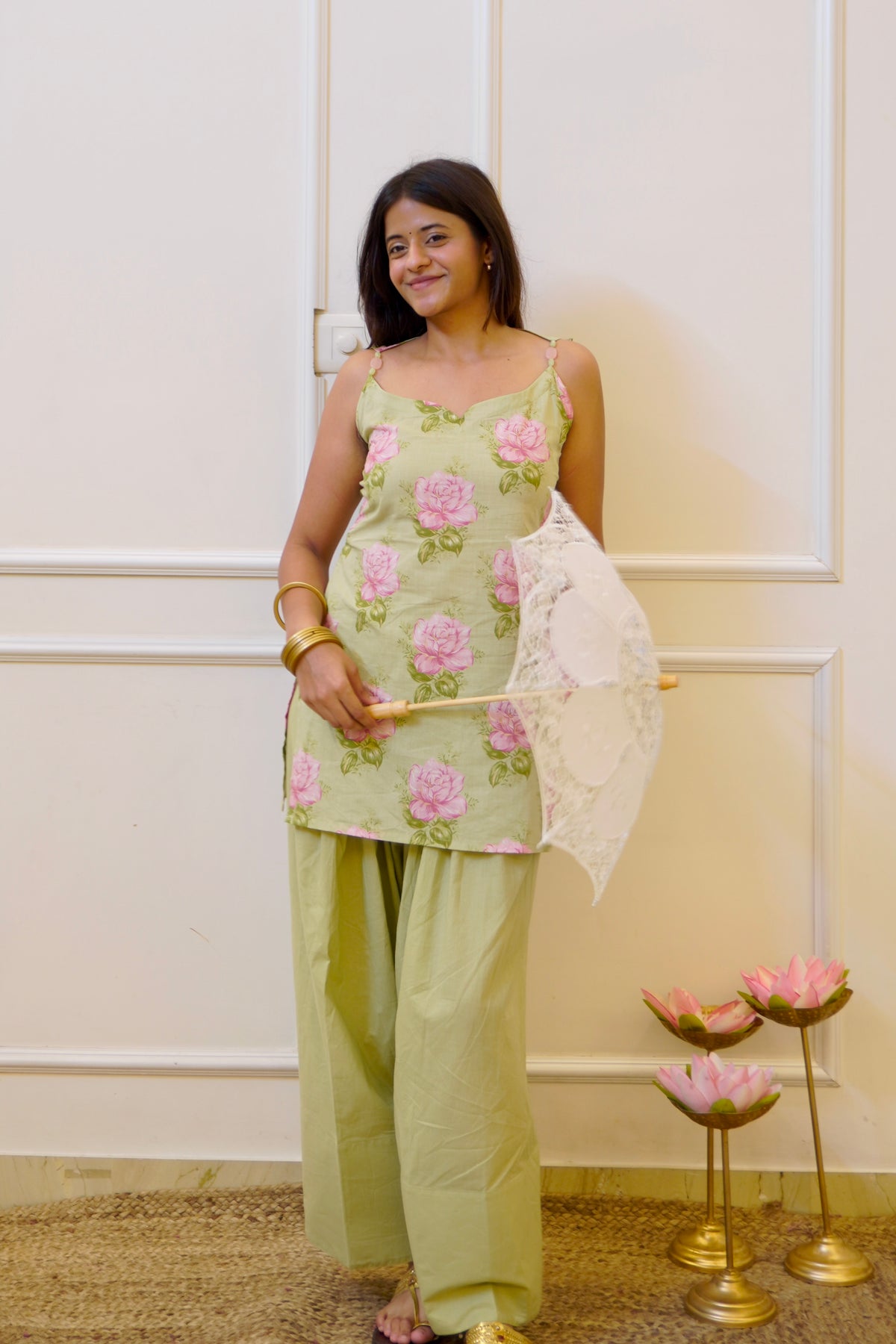 GULABAE Pista co- ord set with detachable sleeves
