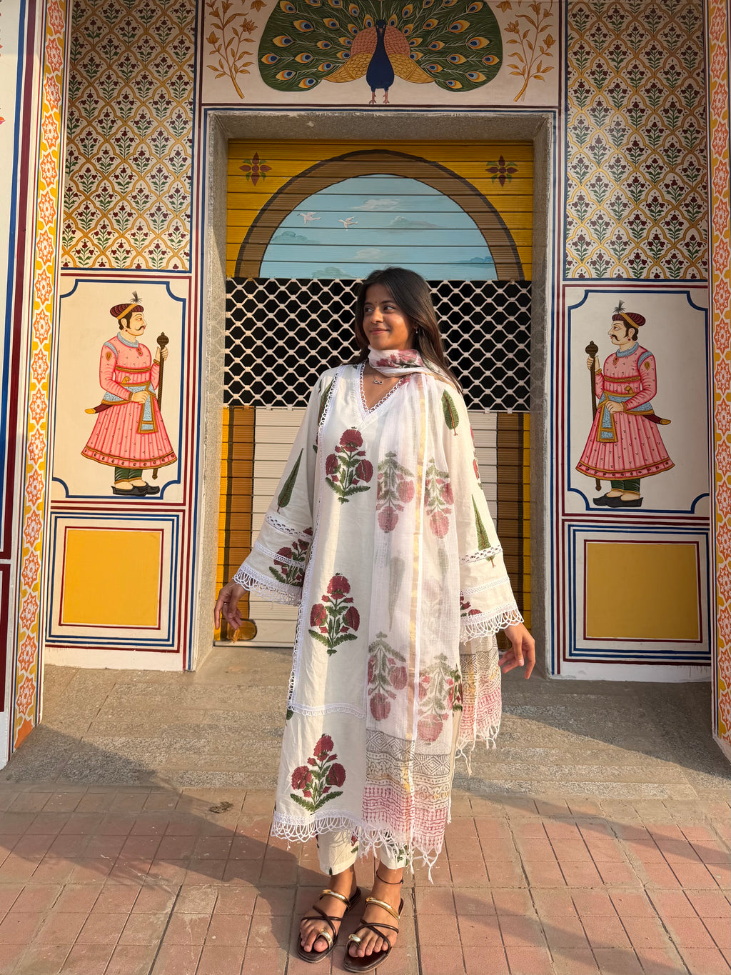 MUGHLAI White Straight Kurta Set with Kota-Doriya Dupatta