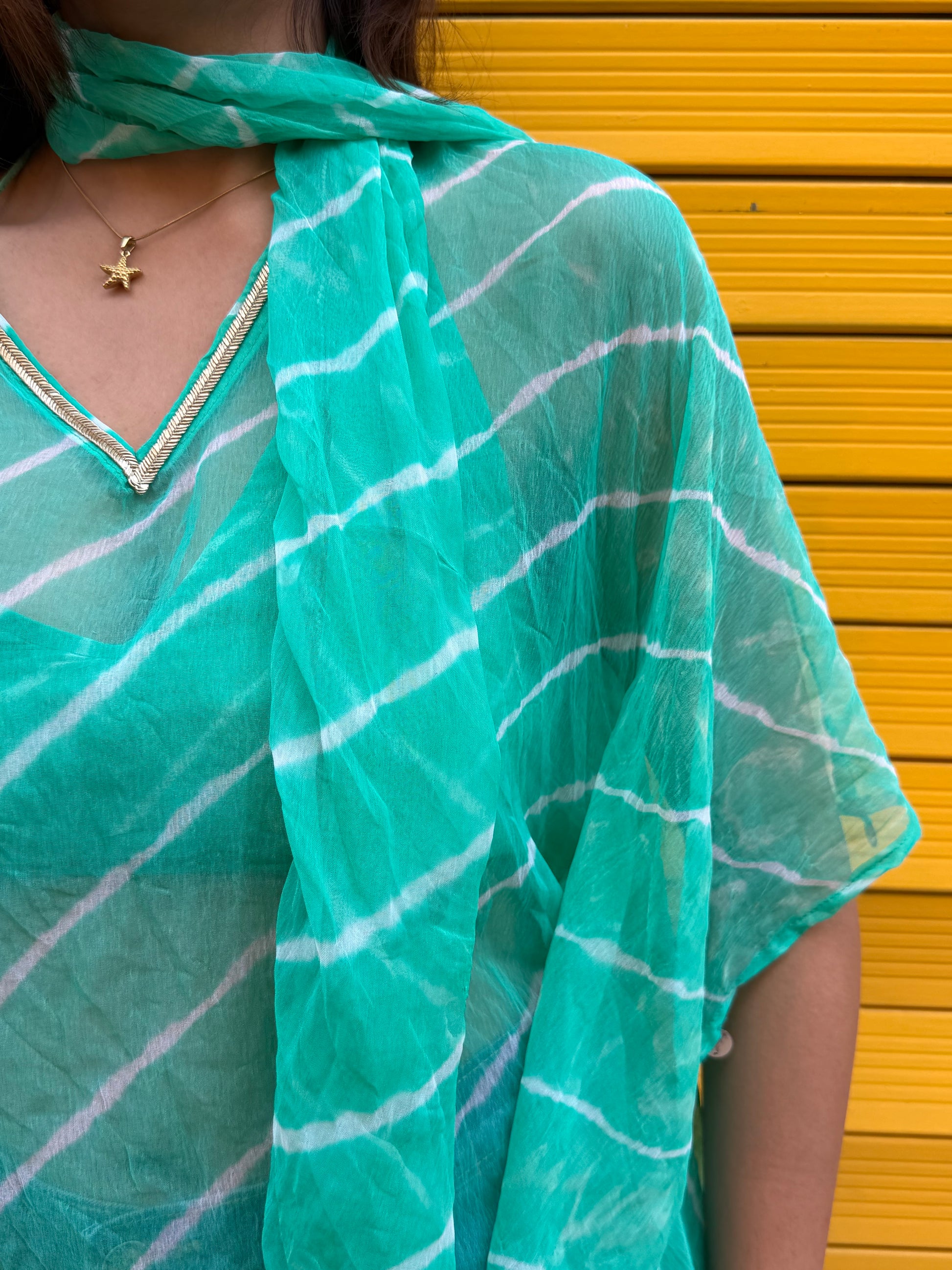It Girl Leher Kaftan Kurti Set with Scarf