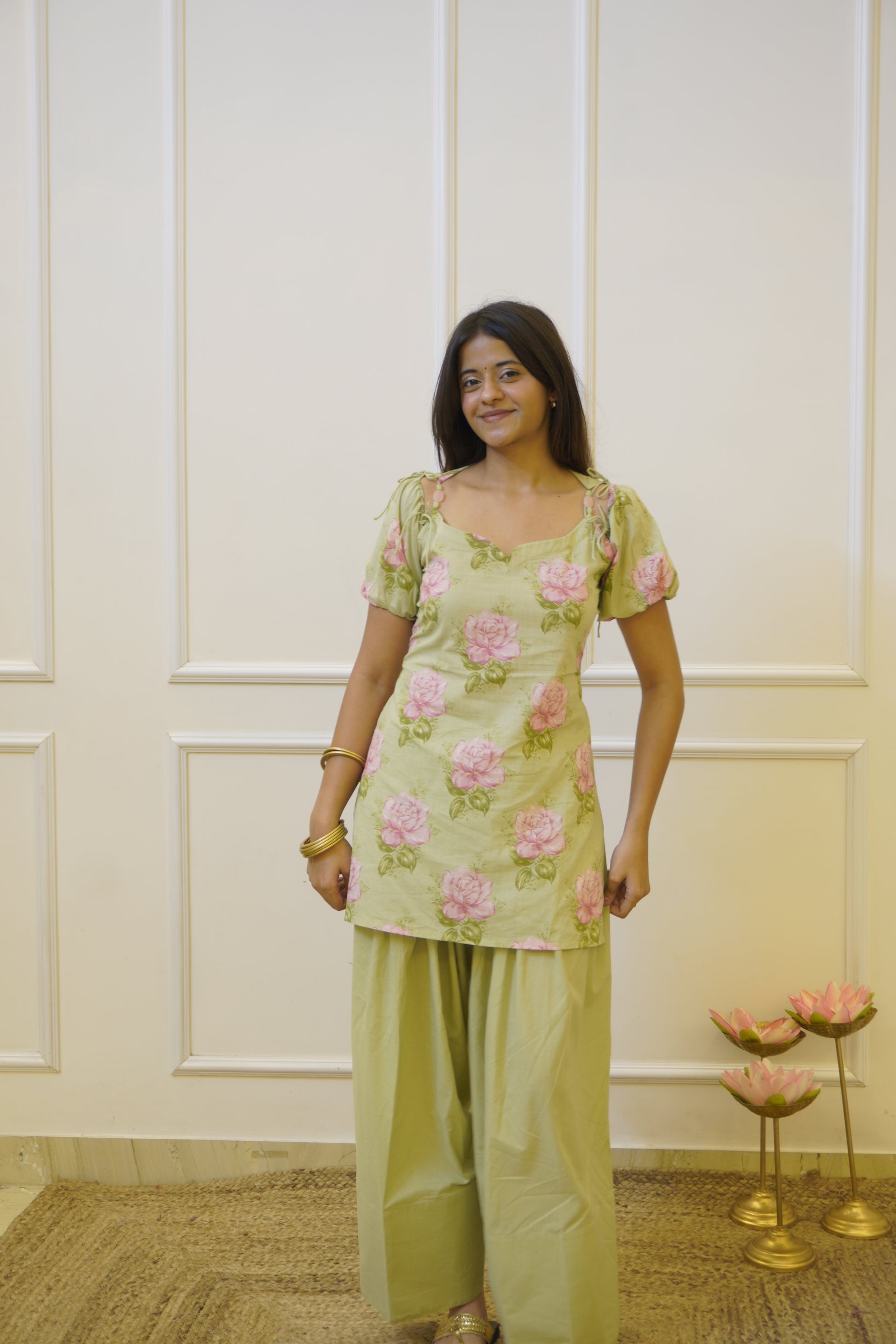 GULABAE Pista co- ord set with detachable sleeves