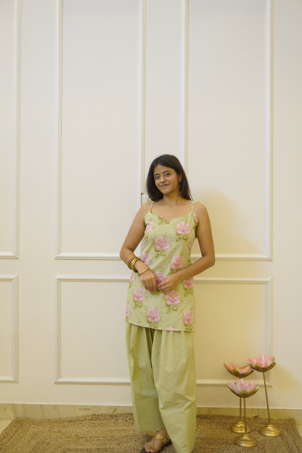 GULABAE Pista co- ord set with detachable sleeves