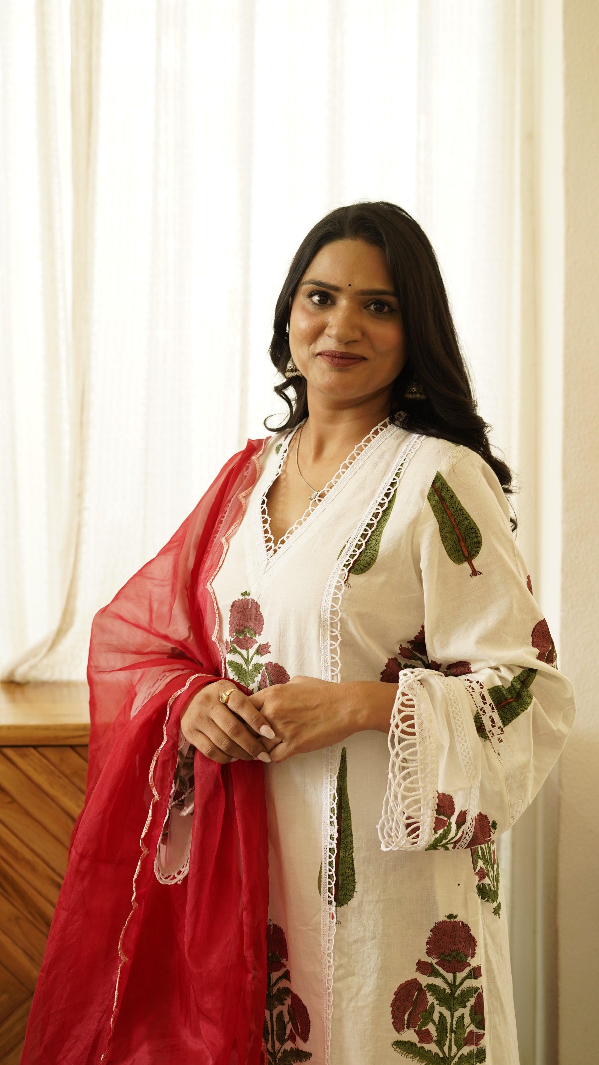 MUGHLAI White Straight Kurta Set