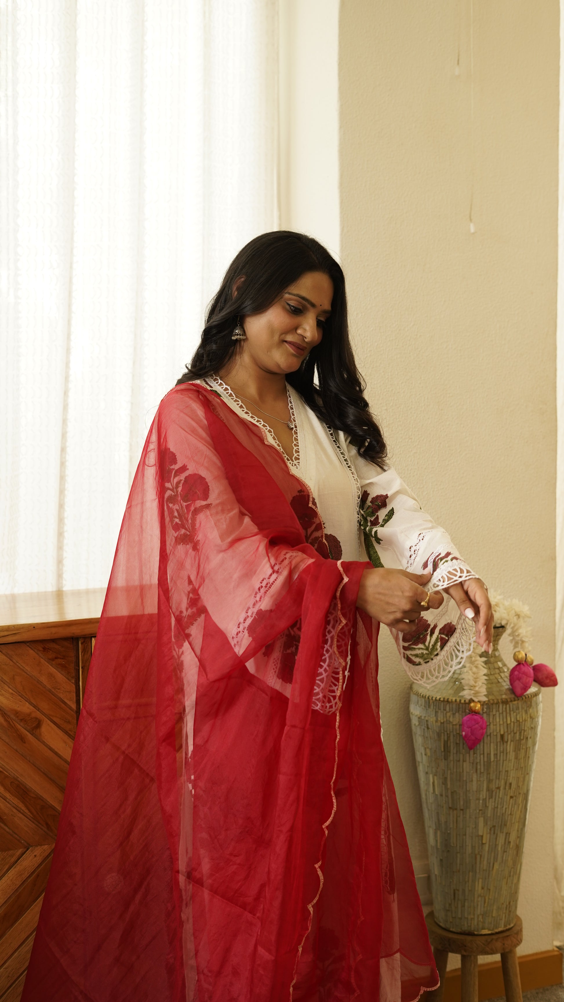 MUGHLAI White Straight Kurta Set